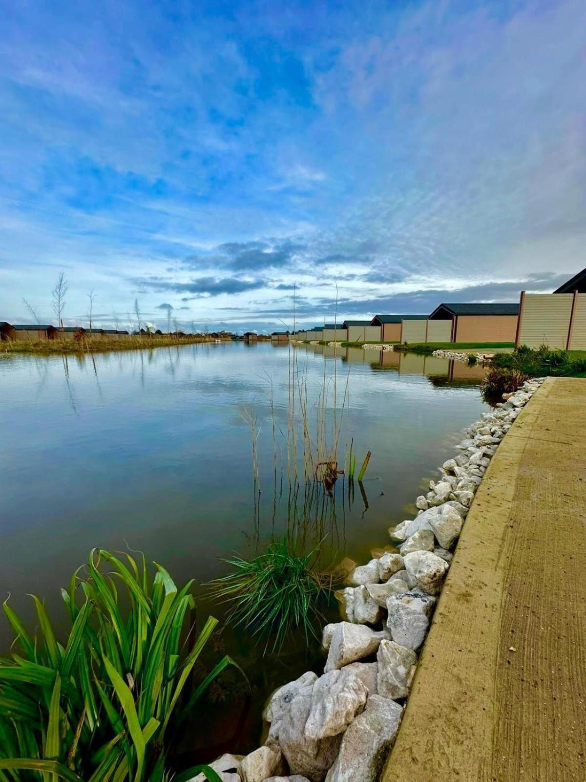 Lakeside Fishing Retreats Boston Chambre photo