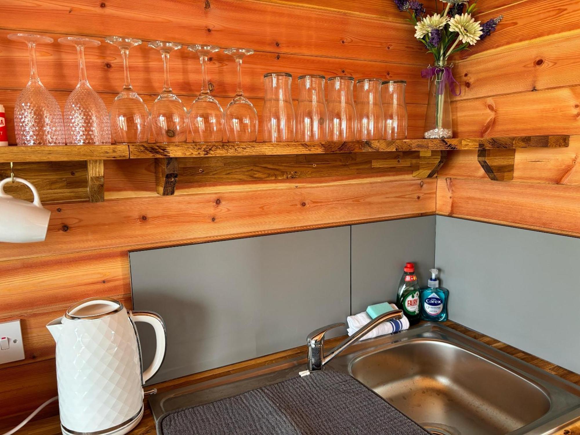 Lakeside Fishing Retreats Boston Chambre photo